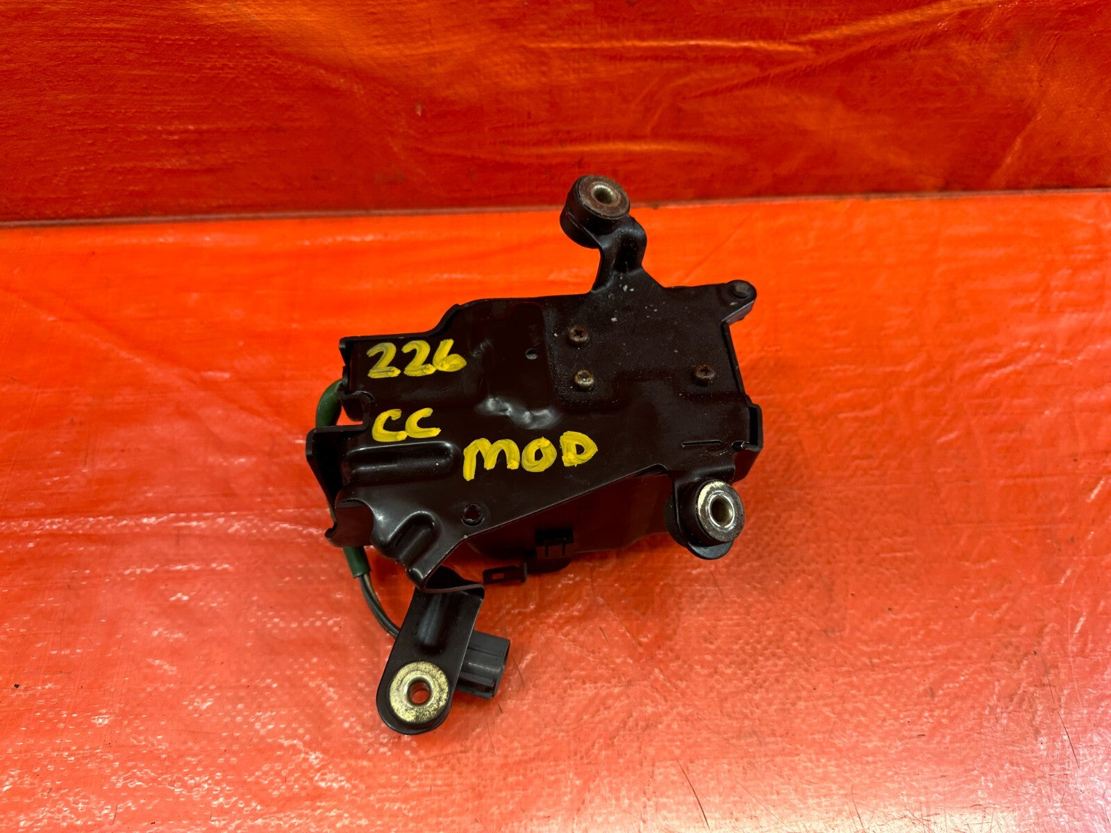 94 01 ACURA INTEGRA   CRUISE CONTROL ACTUATOR MODULE   OEM FACTORY OE 2264