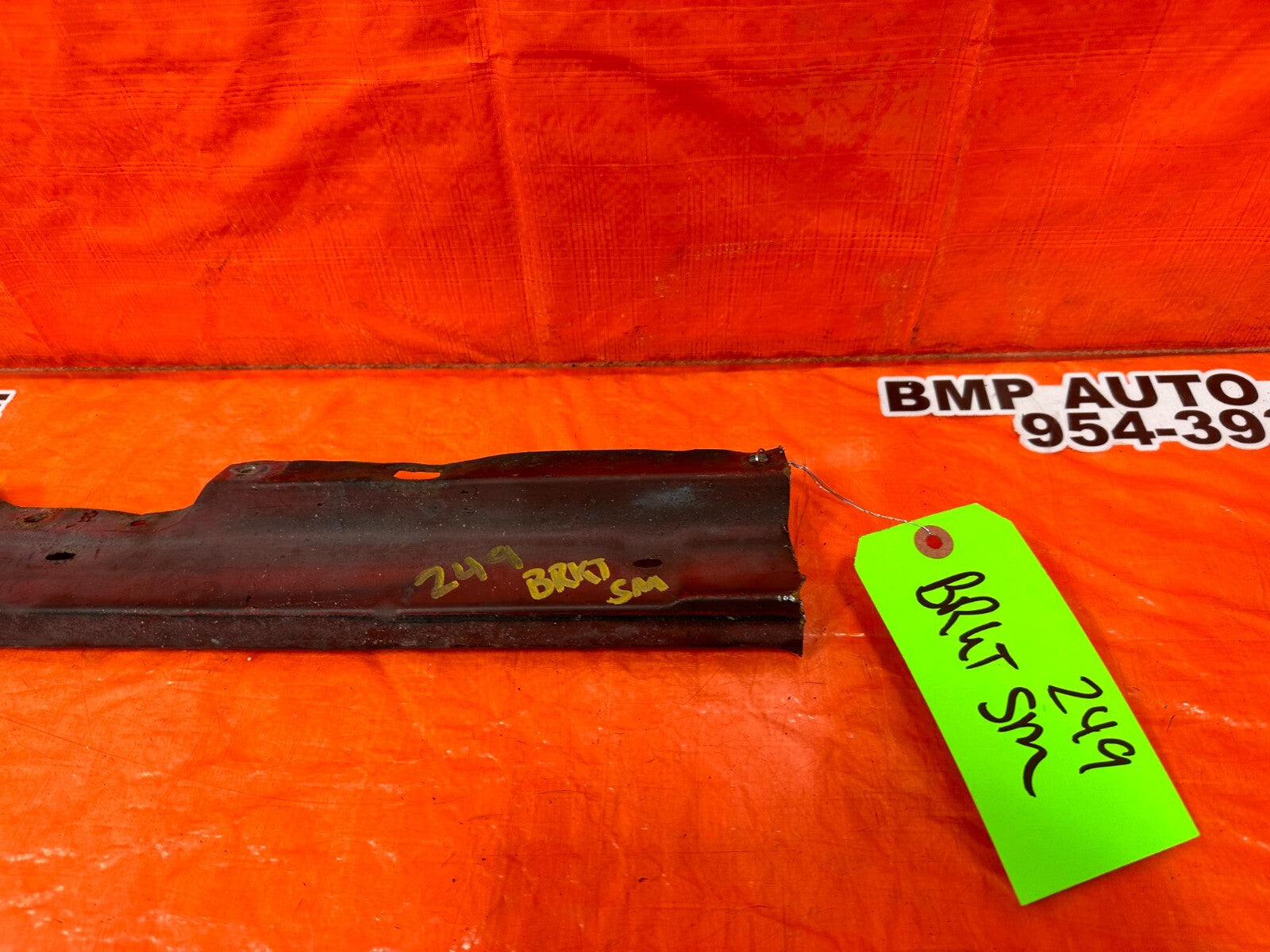 96 00 TOYOTA TACOMA   UPPER RADIATOR SUPPORT MOUNTING BRACKET BRACE OEM #2495
