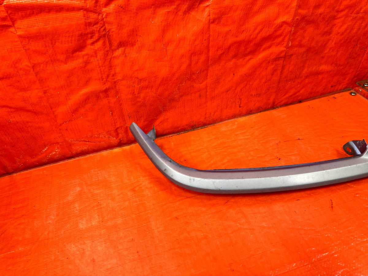 90-91 HONDA CIVIC HATCHBACK - FRONT BUMPER GRILLE INSERT  ASSEMBLY - OEM 3177