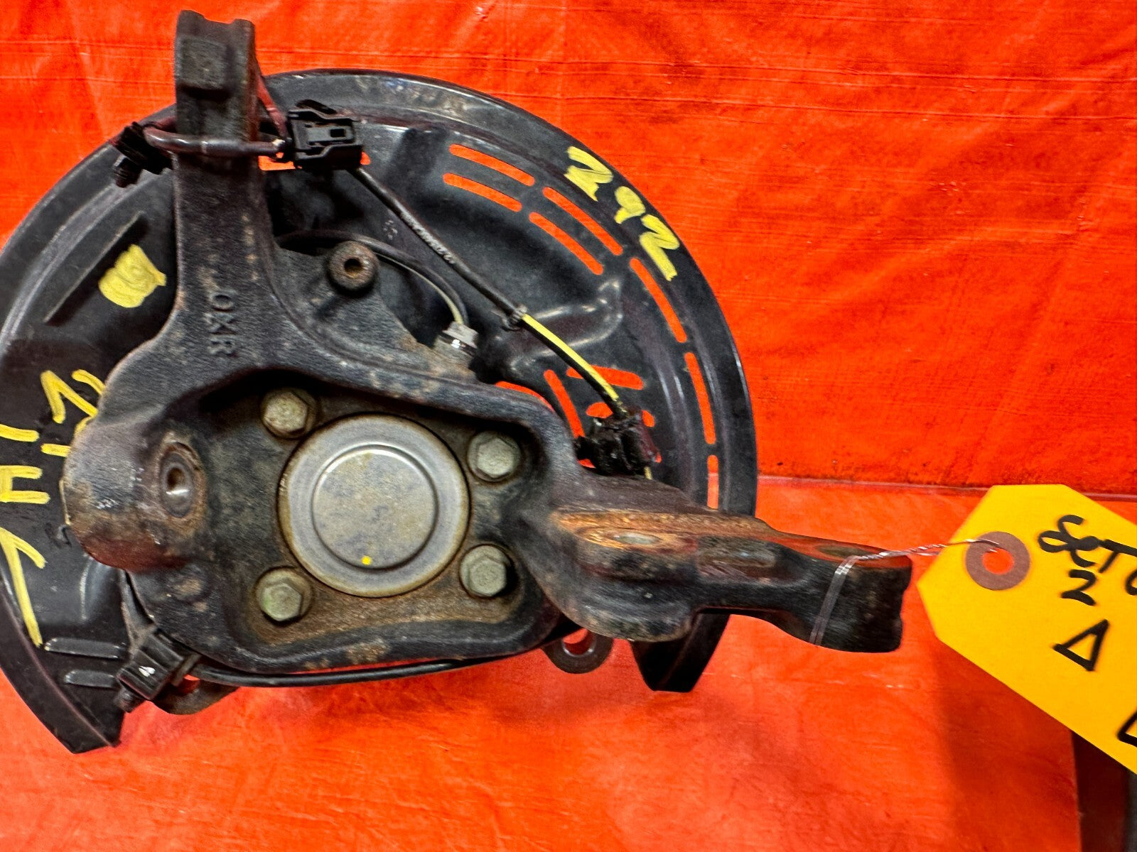 13 24 SUBARU BRZ   DRIVER LEFT FRONT SPINDLE KNUCKLE HUB & LOWER ARM OEM 29210