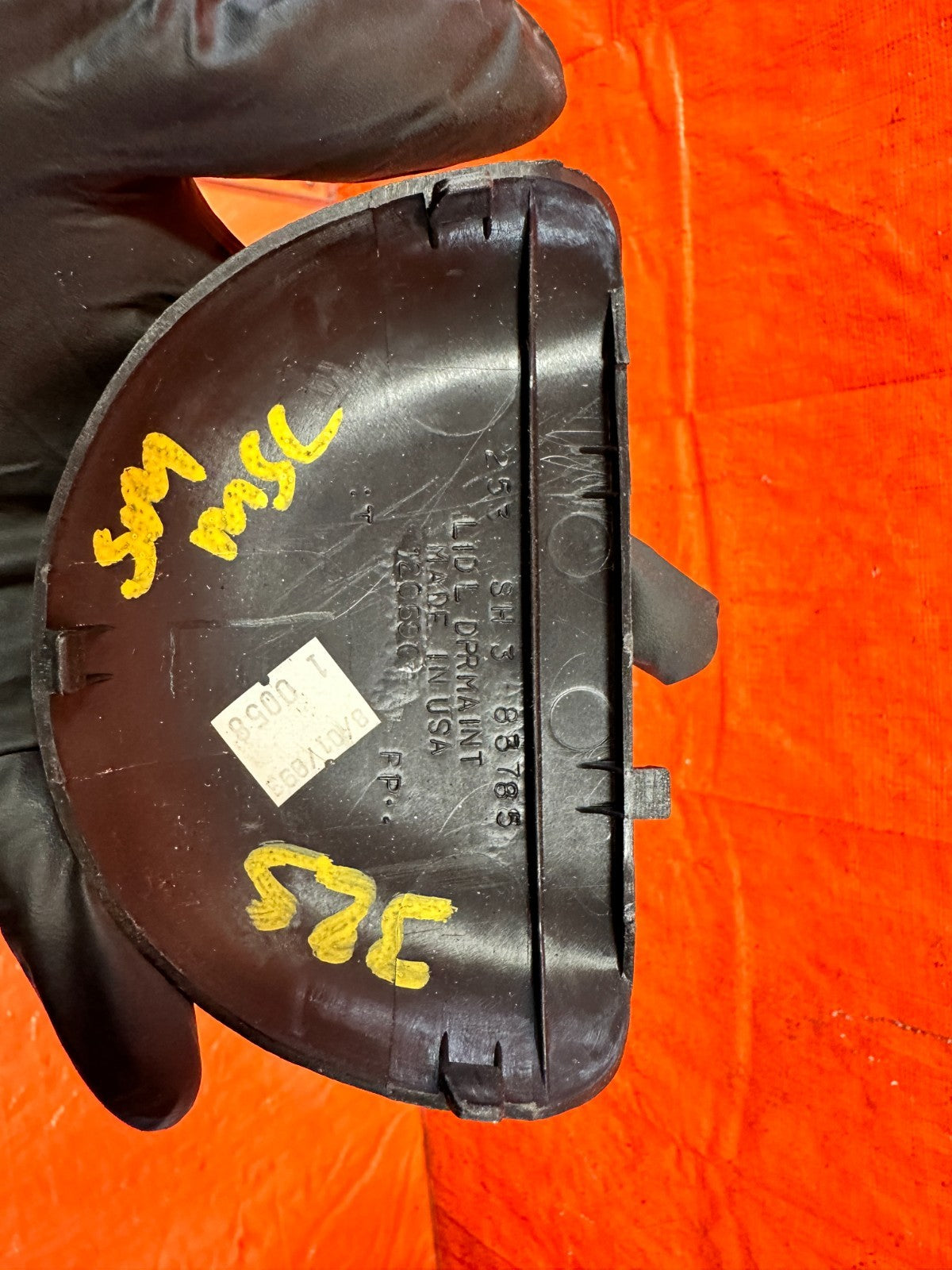 90 91 HONDA CIVIC HATCHBACK   SHOCK COVER   OEM 3255