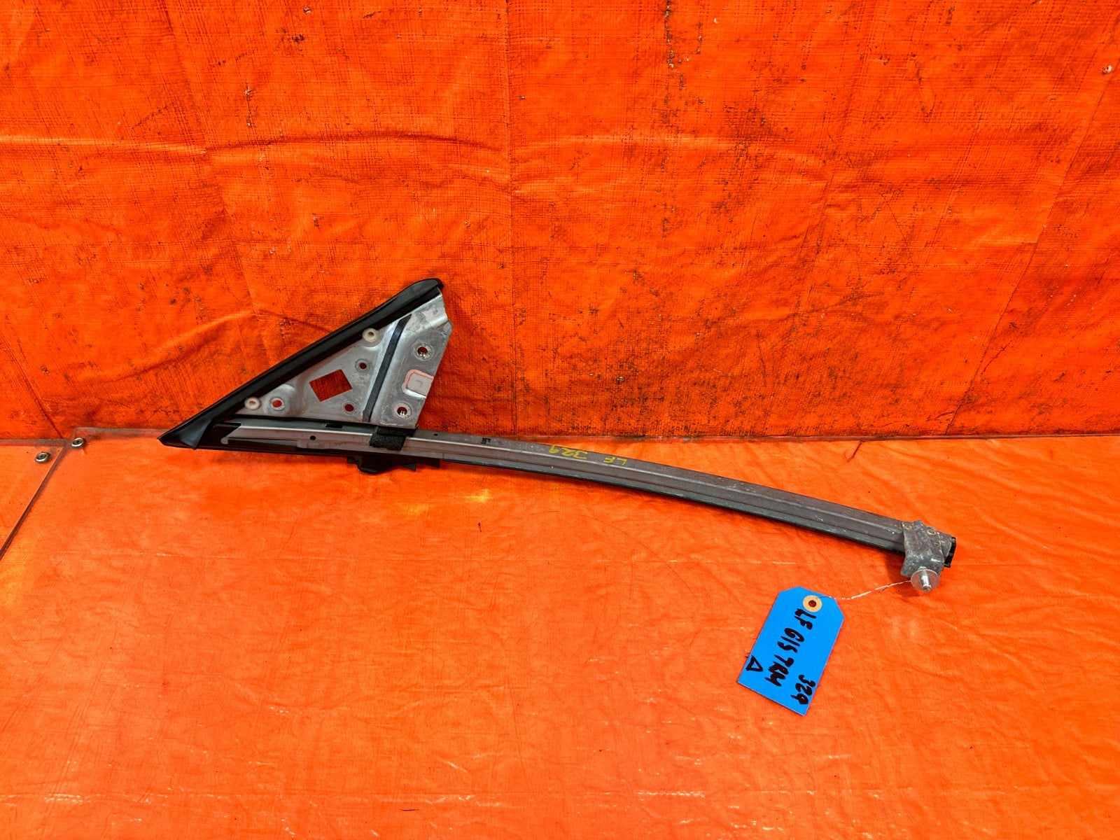 08 15 INFINITI G37 COUPE &   DRIVER LEFT EXTERIOR WINDOW GLASS GUIDE OEM 3294