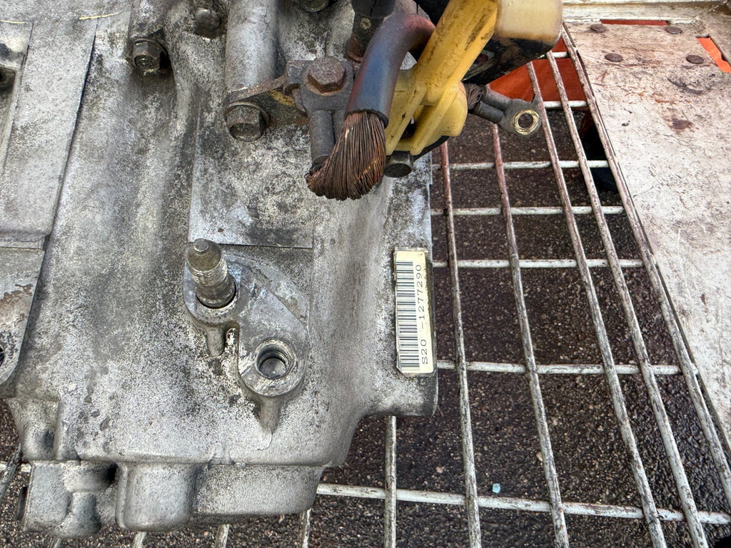 92 00 HONDA CIVIC   D16Z6 SOHC VTEC 5 SPEED MANUAL TRANSMISSION GEAR BOX   OEM4