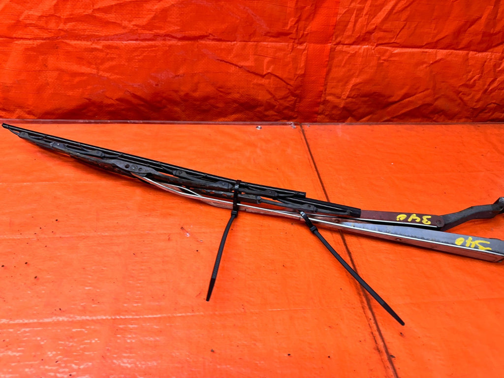 94-01 ACURA INTEGRA FRONT WINDSHIELD WIPER ARMS PAIR LEFT RIGHT OEM #3407
