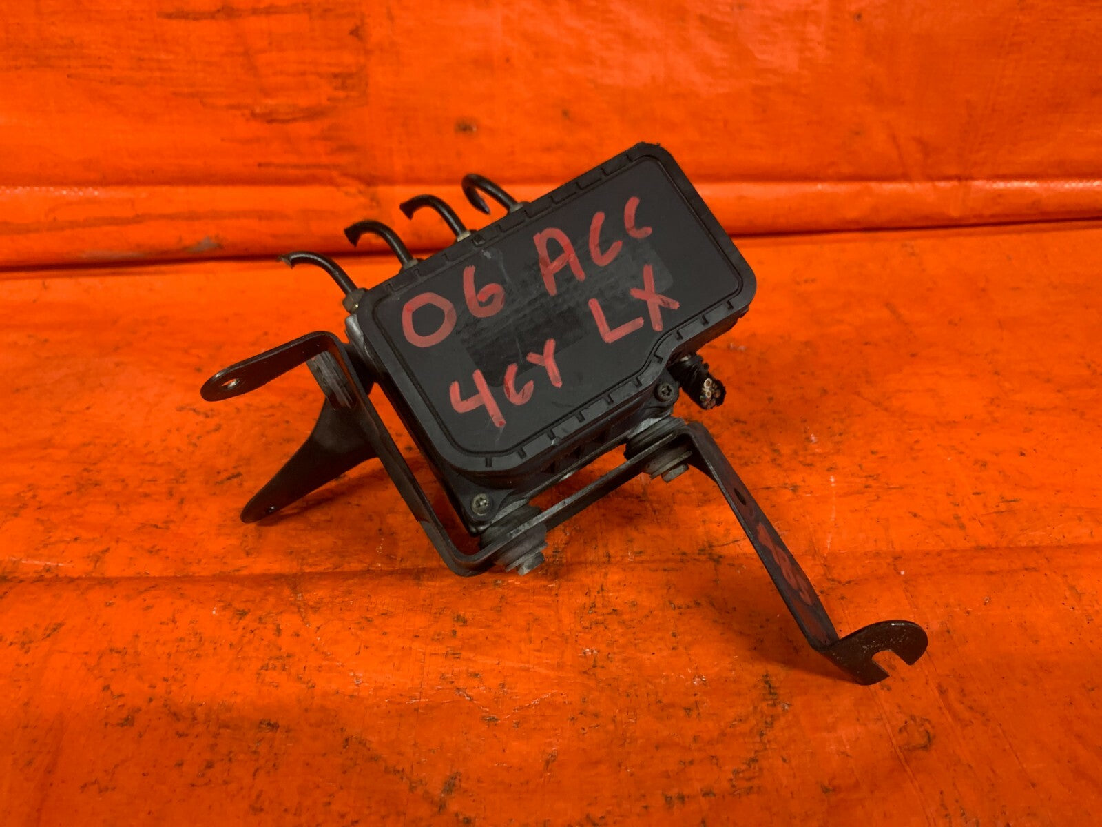 05 07 HONDA ACCORD   LX MODEL ONLY   ABS PUMP CONTROL MOUDLE MODULATOR   OEM OE0