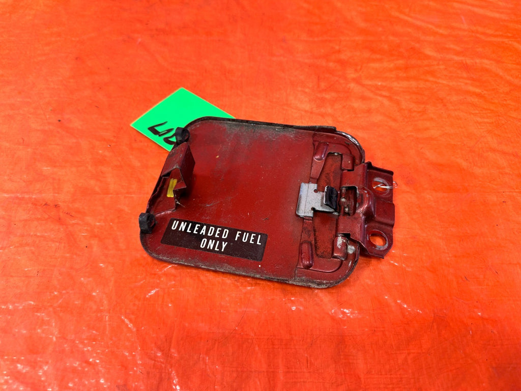90 91 HONDA CIVIC HATCHBACK   FUEL LID / GAS CAP COVER   OEM 3172