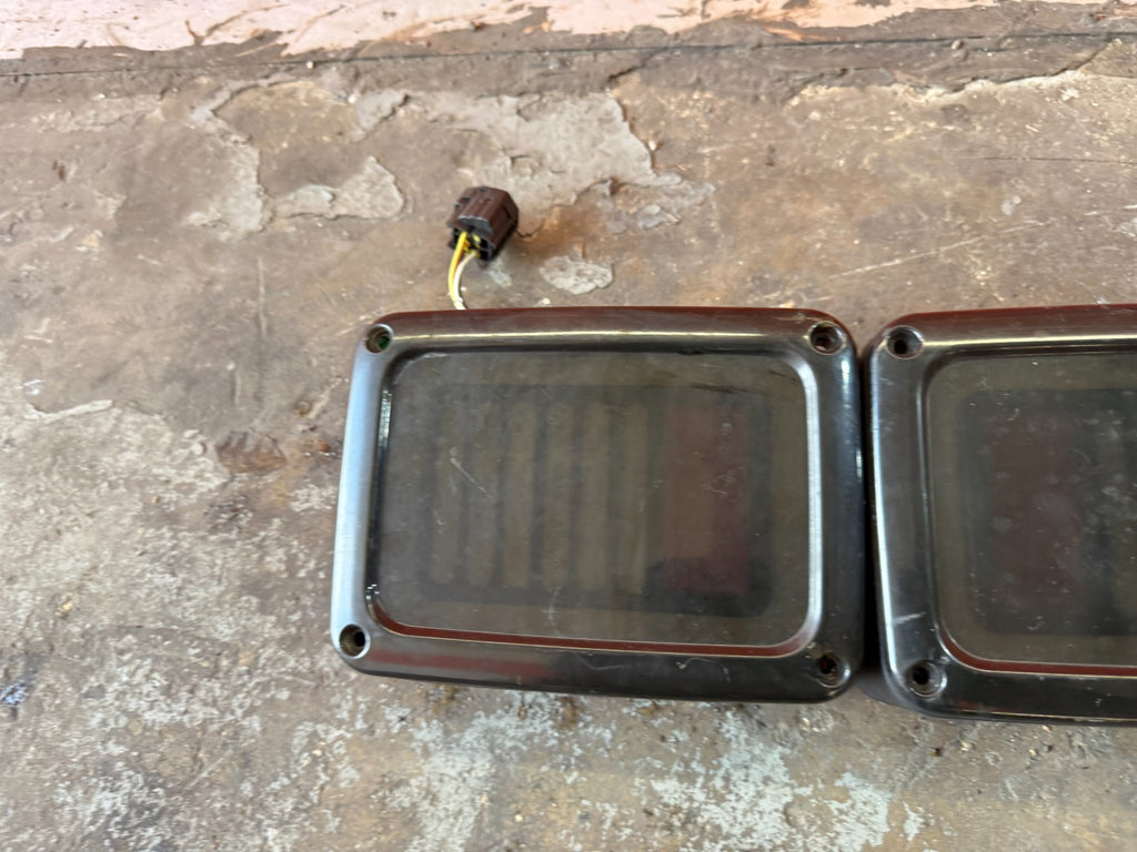07 18 JEEP WRANGLER   UNKNOWN BRAND   BLACKED OUT LED TAIL LIGHTS LAMPS   SMOKED4