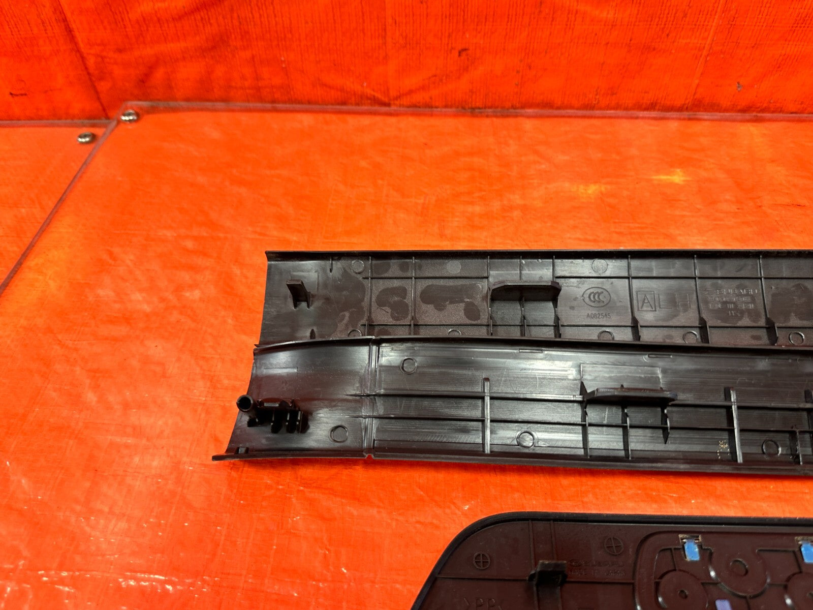 13 20 SUBARU BRZ   LEFT AND RIGHT FLOOR PILLARS SCUFF PLATE SET  OEM #2927