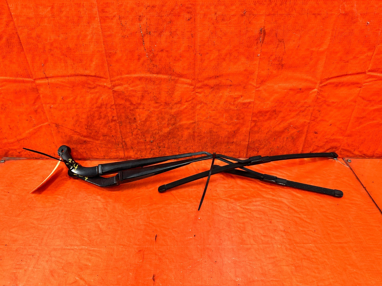 18 22 HONDA ACCORD 1.5L   LEFT & RIGHT WINDSHIELD WIPER ARMS   OEM #3240