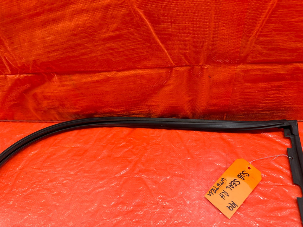 92 95 HONDA CIVIC COUPE & HATCH   RIGHT PASSENGER DOOR GLASS SUB SEAL   OEM #1996