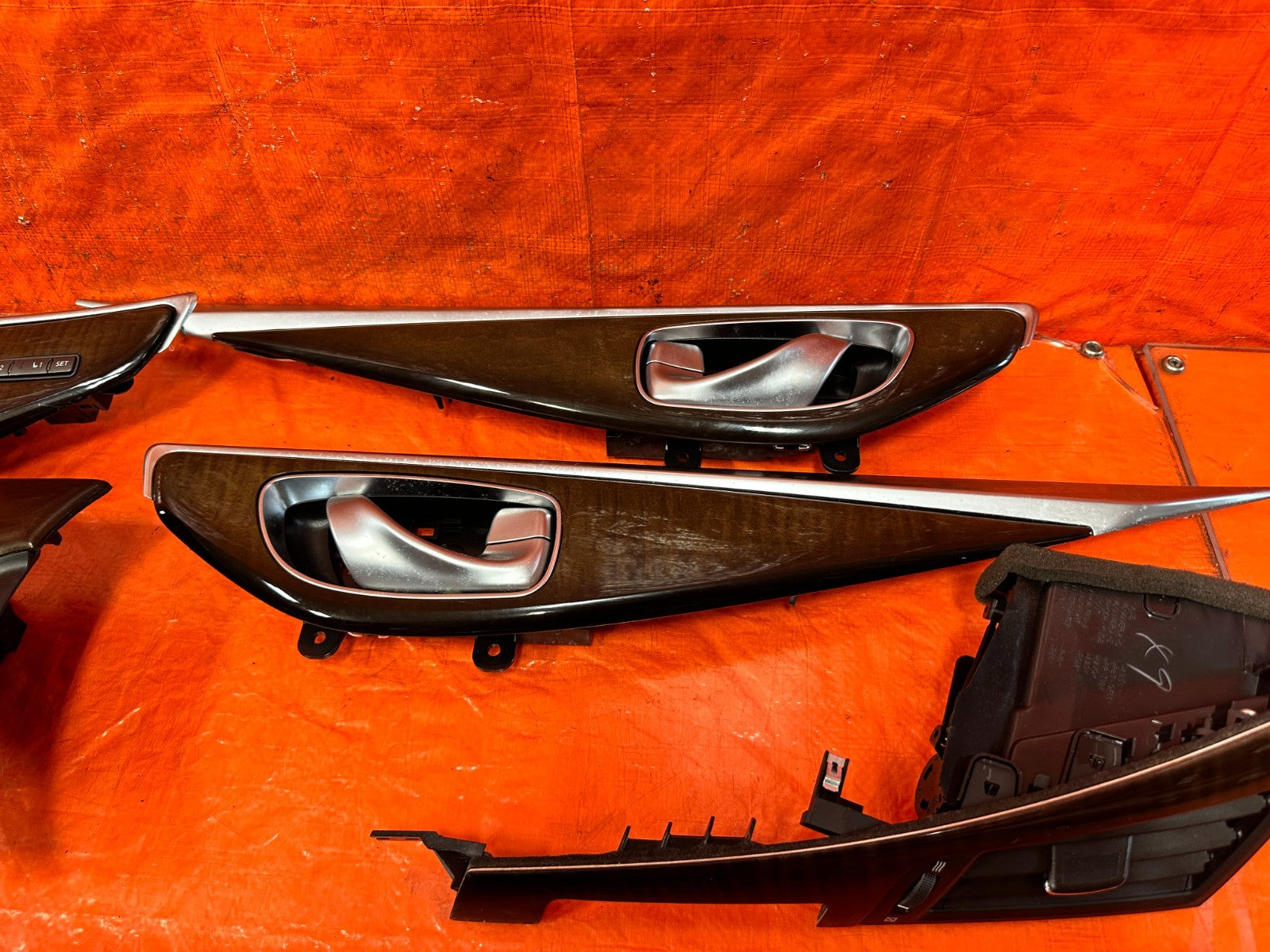 14 20 INFINITI Q50 WOOD GRAIN INTERIOR TRIM CUP HOLDERS DOOR PANEL AC VENTS OEM7