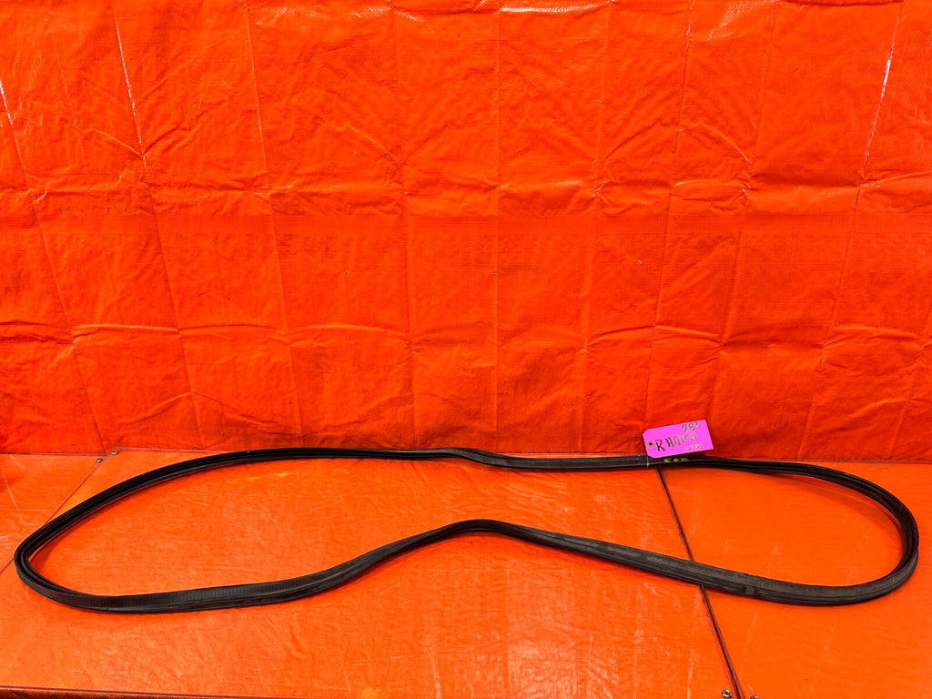 08 14 SUBARU IMPREZA WRX & STI WAGON REAR HATCH WEATHER STRIP TAIL GATE OEM 2830