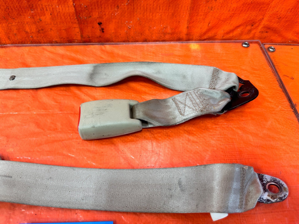 04 08 ACURA TSX   REAR SEAT BELT SET   LEFT & RIGHT SEAT BELTS   TAN   OEM #3046