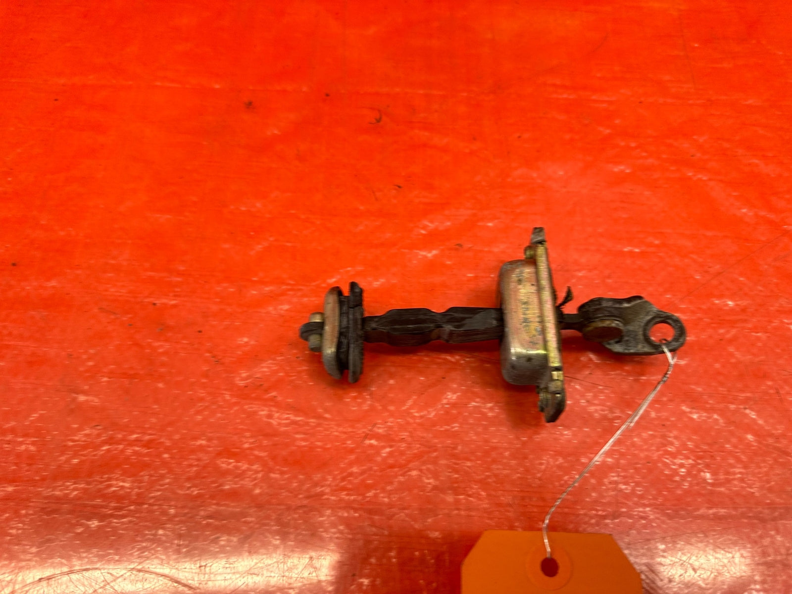 97 01 HONDA PRELUDE   PASSENGER RIGHT   DOOR CHECKER HINGE ARM STOPPER OEM #2107