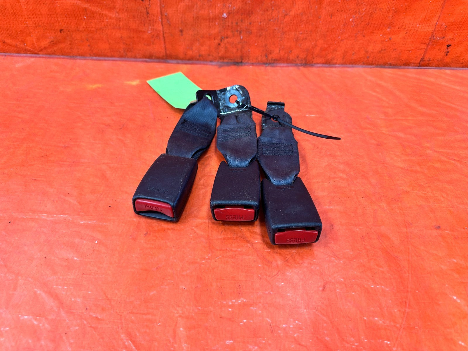 02 05 HONDA CIVIC SI EP3 HATCHBACK   INTERIOR GRAB HANDLE SET LEFT RIGHT OEM 3061