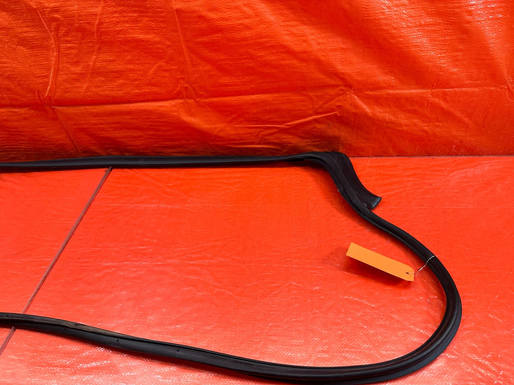 14 20 INFINITI Q50   PASSENGER RIGHT REAR DOOR WEATHER STRIP RUBBER SEAL OEM 2155