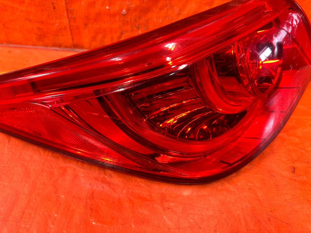 14 17 INFINITI Q50   DRIVER LEFT OUTER LEFT TAIL LIGHT LAMP   OEM FACTORY #3142