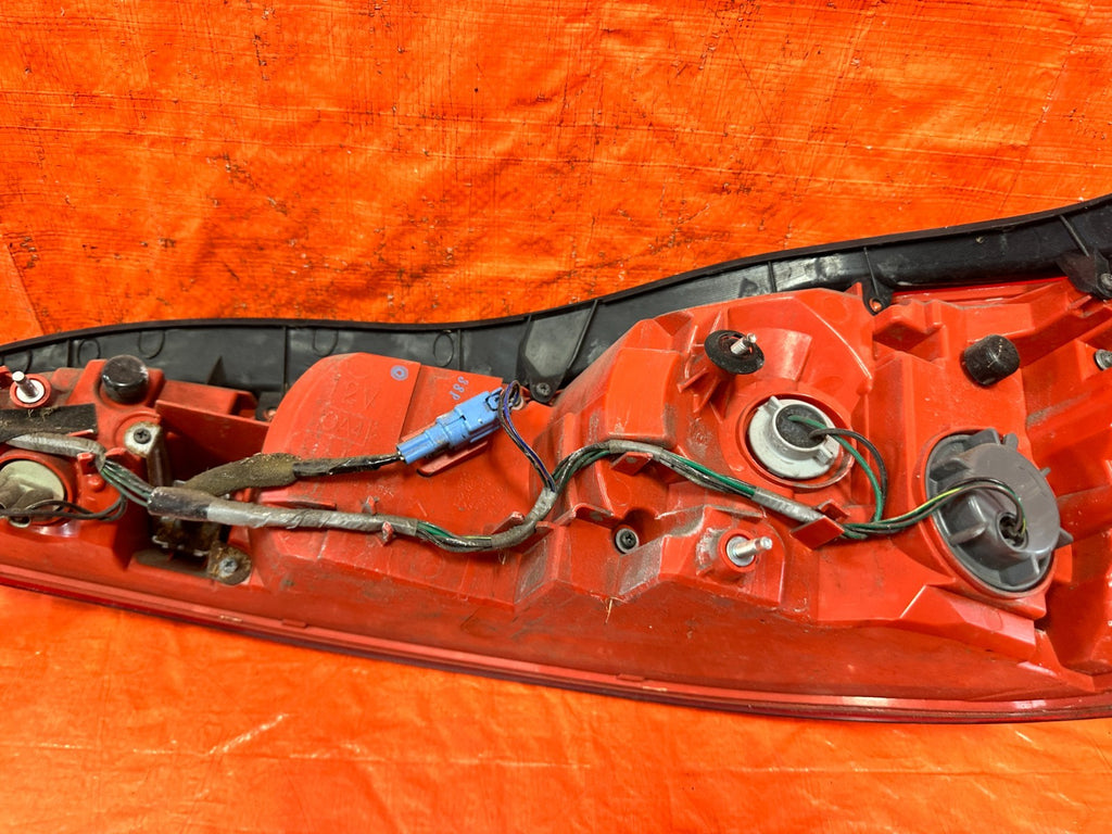 11 15 INFINITI G37 CONVERTIBLE   DRIVER LEFT TAIL LIGHT TAIL LAMP   OEM #3298