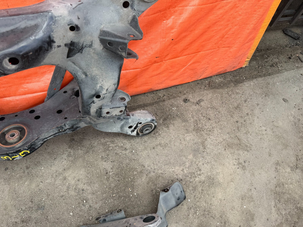 14 20 INFINITI Q50 & 16 20 Q60 REAR SUBFRAME CROSSMEMBER K FRAME W/ BRACKETS 3156