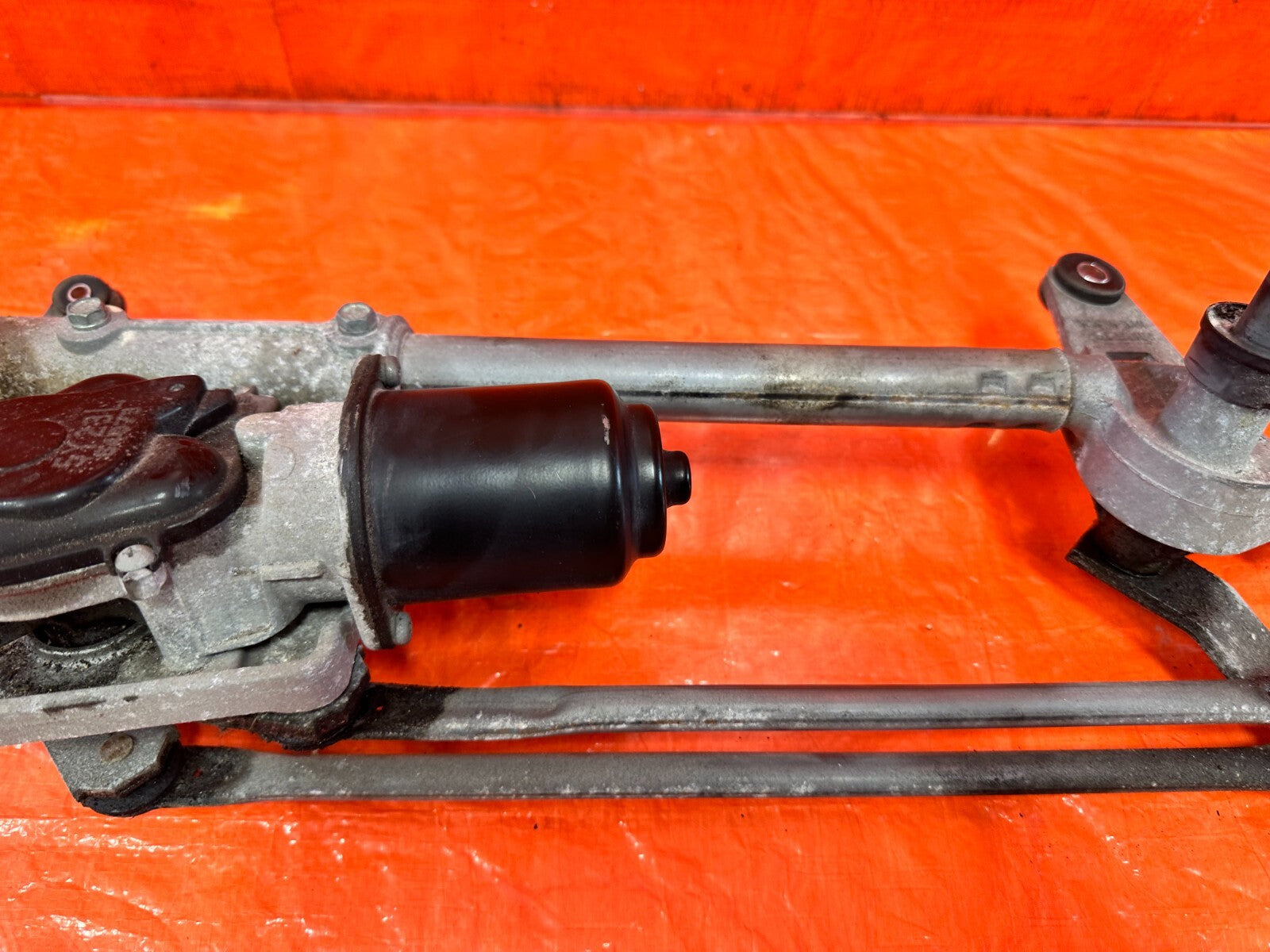 04 08 ACURA TSX   WINDSHIELD WIPER MOTOR W/ LINKAGE   OEM FACTORY #2755