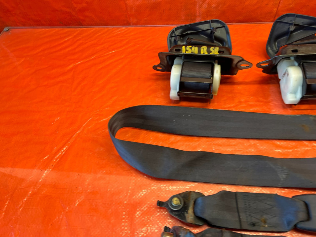 90 91 ACURA INTEGRA 2D   BLUE REAR SEAT BELT SET   LEFT & RIGHT SEAT BELTS   OEM17