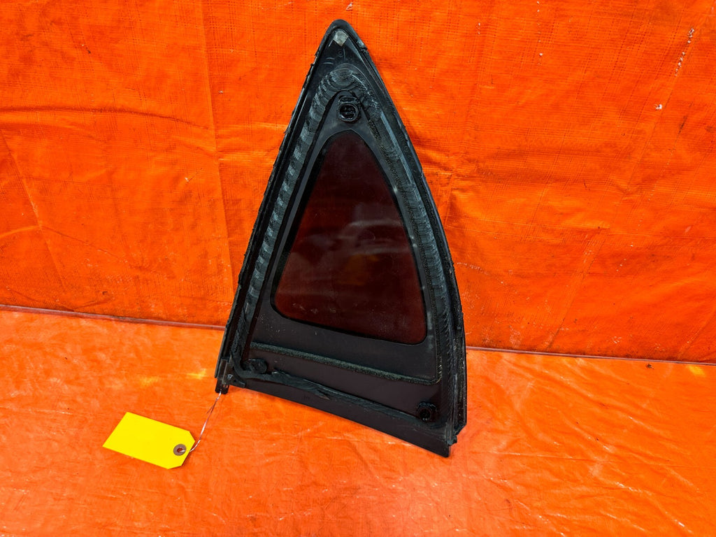 13 16 SCION FRS & 13 20 BRZ   PASSENGER RIGHT REAR 1/4 GLASS WINDOW   OEM #2931