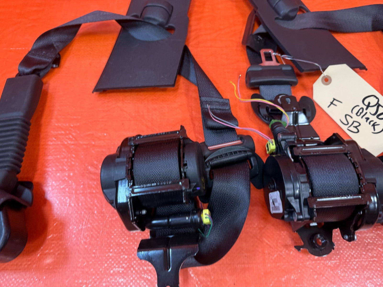 14 23 INFINITI Q50 LEFT & RIGHT FRONT SEAT BELTS SAFETY BELT W/ PRE CRASH OEM11