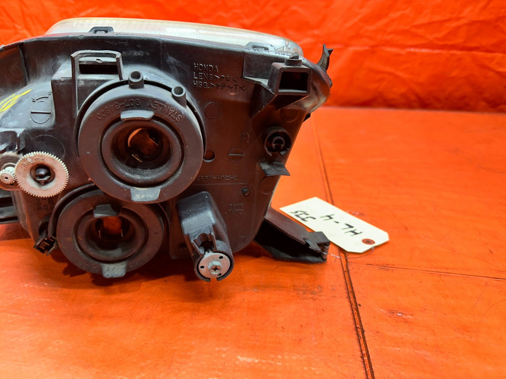 97 01 HONDA PRELUDE PASSENGER RIGHT HALOGEN HEADLIGHT HEAD LIGHT LAMP OEM #3358
