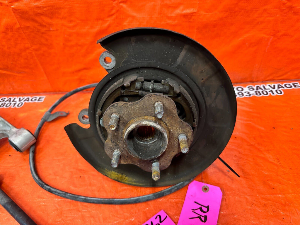 03 09 NISSAN 350Z   RIGHT REAR SPINDLE KNUCKLE HUB W/ ALL ARMS   OEM FACTORY 2627