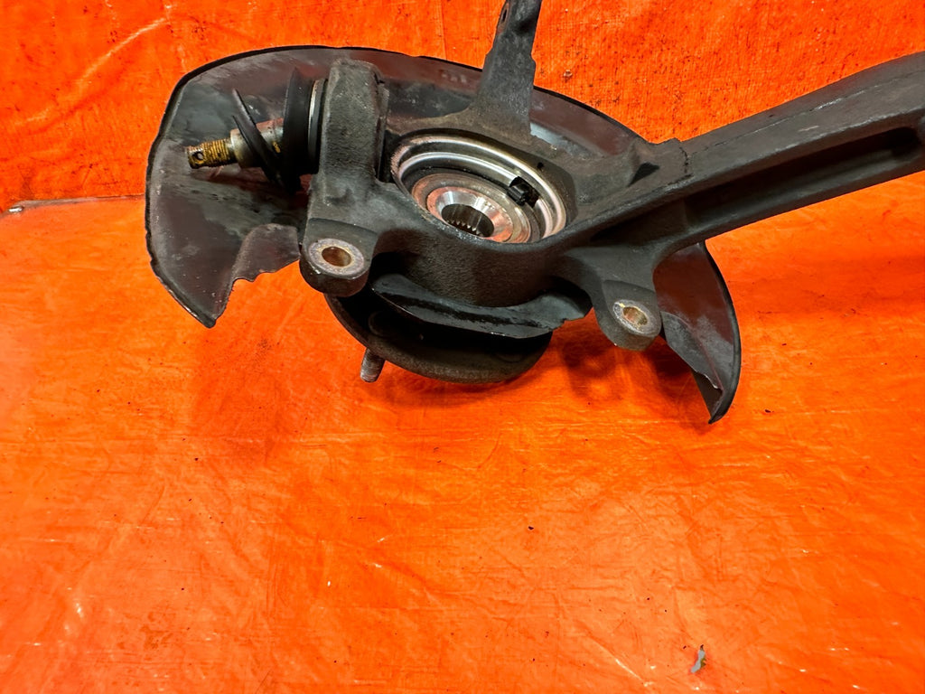 04 08 ACURA TSX   DRIVER LEFT FRONT SPINDLE KNUCKLE HUB   OEM FACTORY #32211