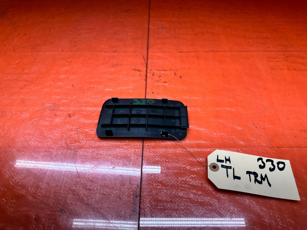 04 08 ACURA TSX 2.4L LEFT DRIVER TRUNK TAIL LIGHT TRIM OEM #3300