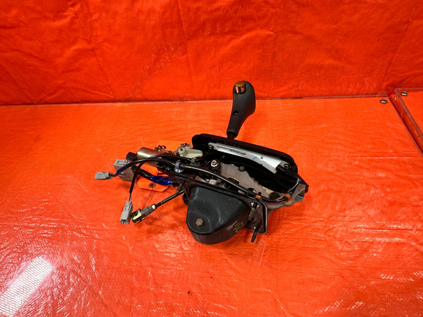 94 01 ACURA INTEGRA   AUTOMATIC MODEL   GEAR SHIFTER SELECTOR SELECT OEM #2689