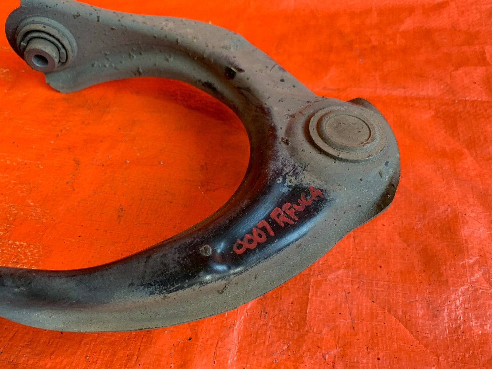 2009 09 ACURA TSX   PASSENGER RIGHT FRONT UPPER CONTROL ARM5