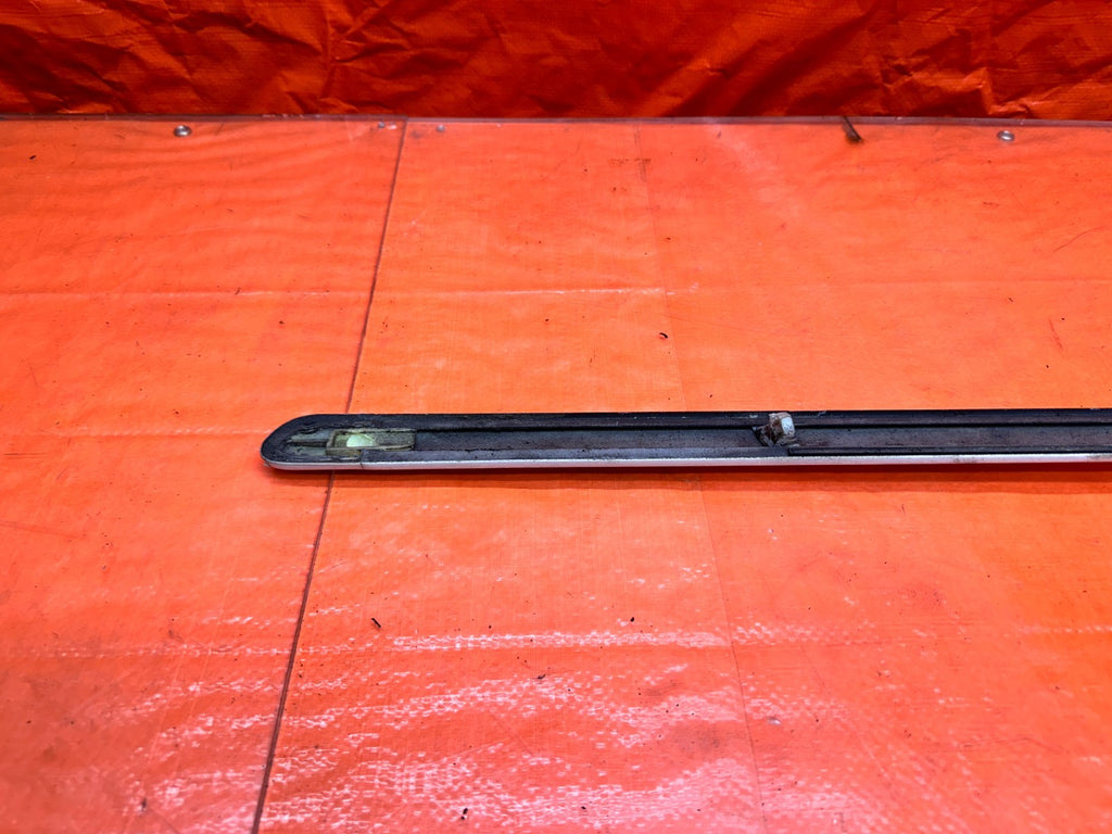 94 01 ACURA INTEGRA 2D LEFT DRIVER EXTERIOR DOOR MOLDING TRIM OEM #33112