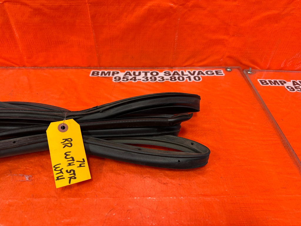 2012 SUBARU WRX STI SEDAN PASSENGER RIGHT REAR DOOR WEATHER STRIP RUBBER GASKET4