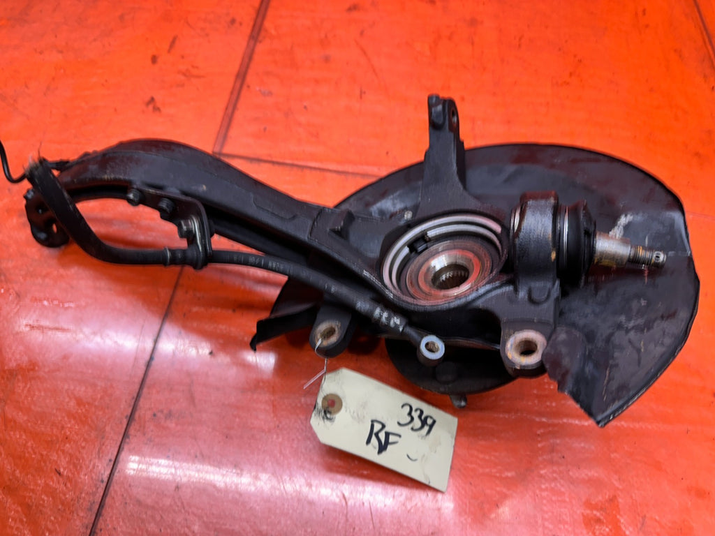 04-05 ACURA TSX 2.4L FRONT RIGHT PASSENGER SPINDLE KNUCKLE HUB OEM #33914