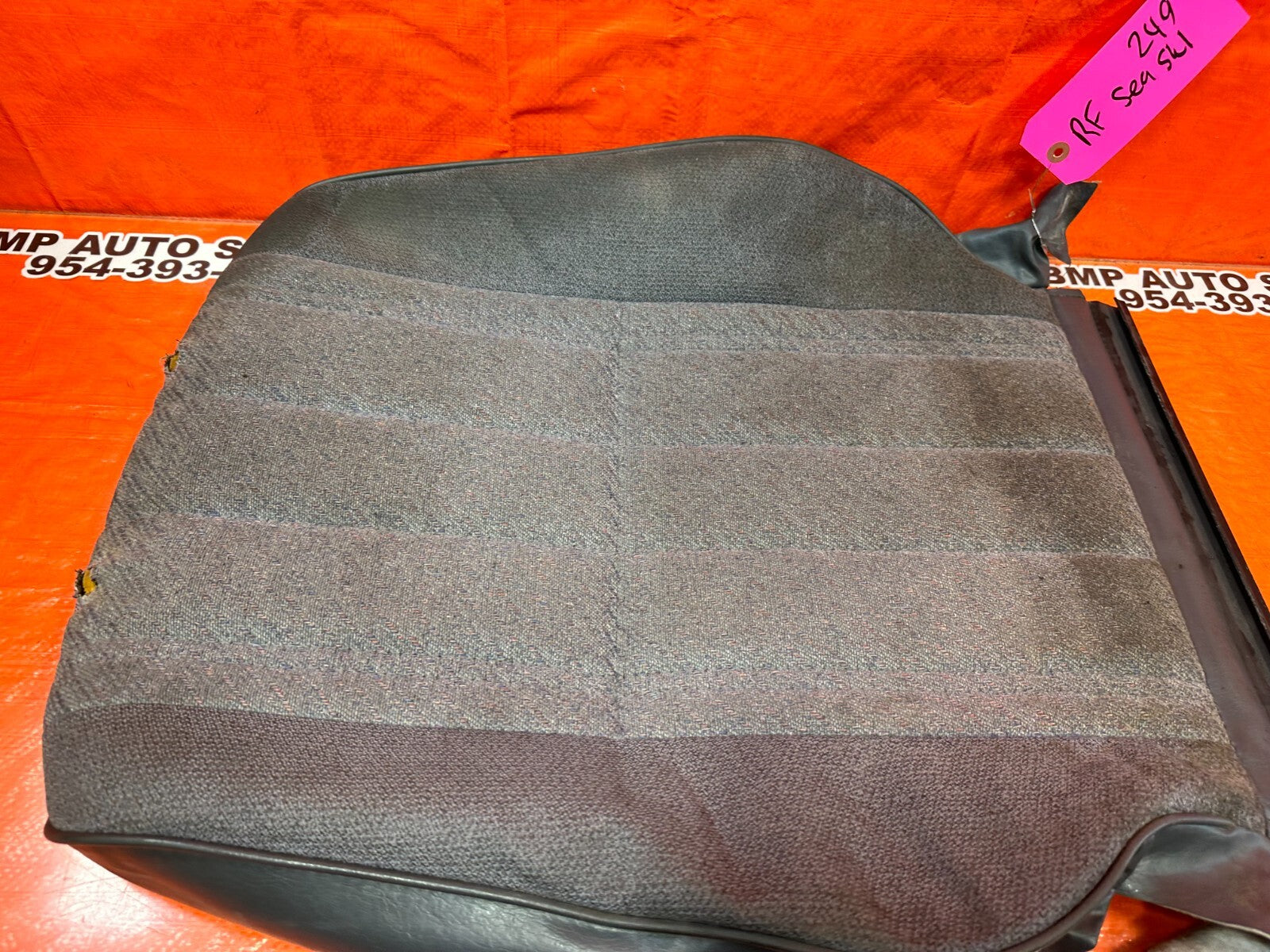 95 97 TOYOTA TACOMA   SPLIT BENCH MODEL   RIGHT FRONT UPPER SEAT COVER   OEM 2498