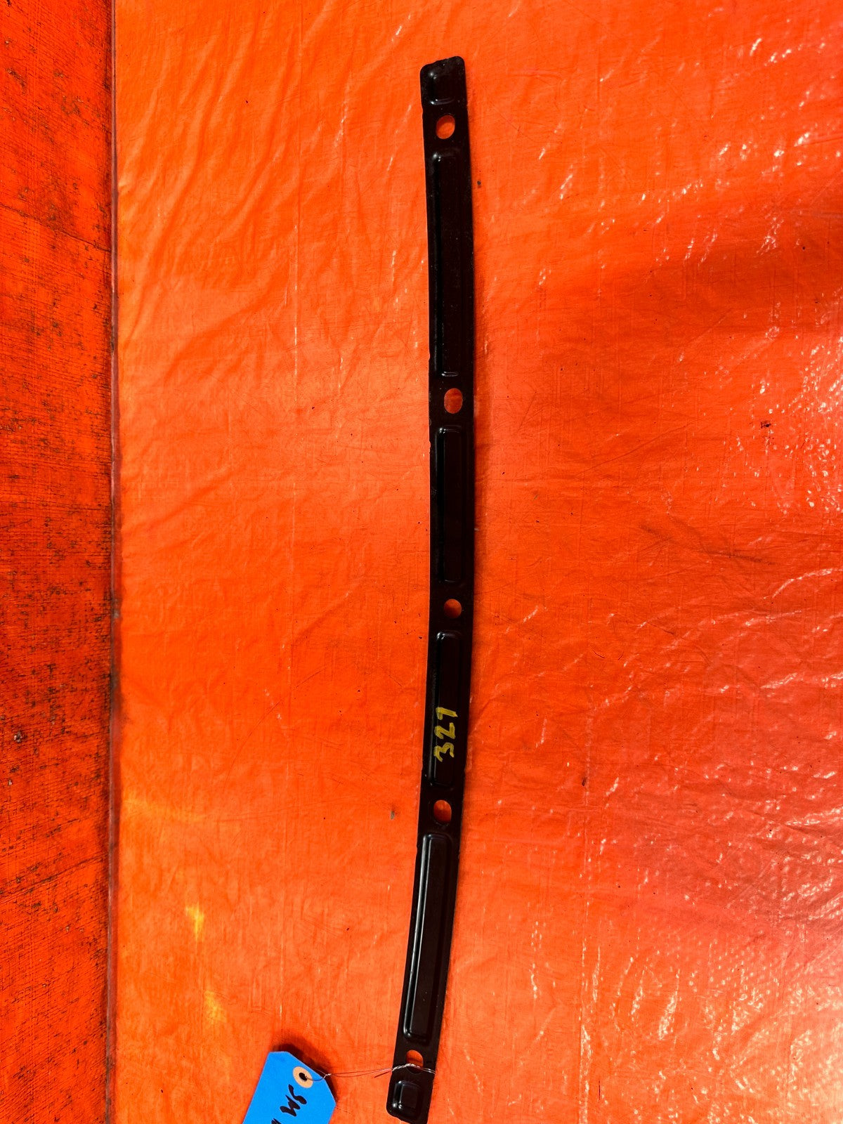 92 95 HONDA CIVIC   FRONT BUMPER UPPER STIFFENER GASKET   OEM FACTORY OE 3275