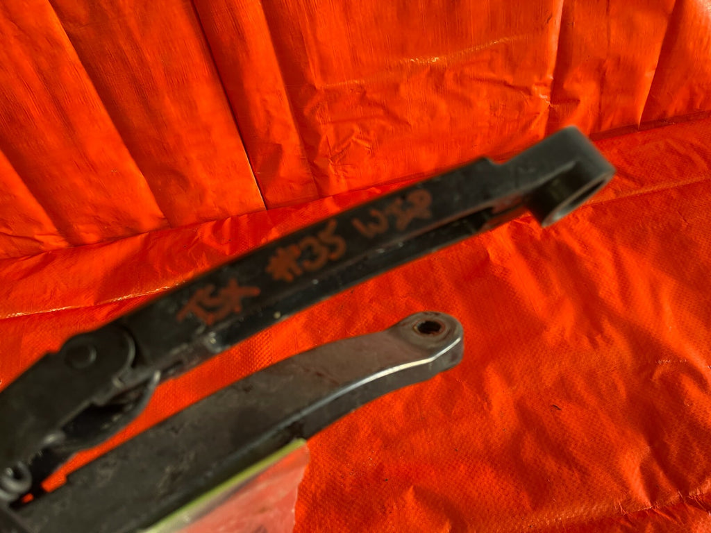 09 14 ACURA TSX   WINDSHIELD WIPER ARM SET   LEFT AND RIGHT WITH BLADES   OEM OE8