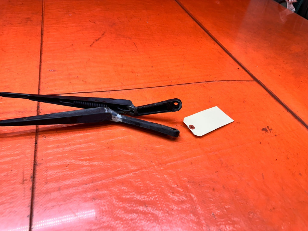 97 01 HONDA PRELUDE 2.2L DRIVER PASSENGER FRONT WINDSHIELD WIPER ARMS SET #33611