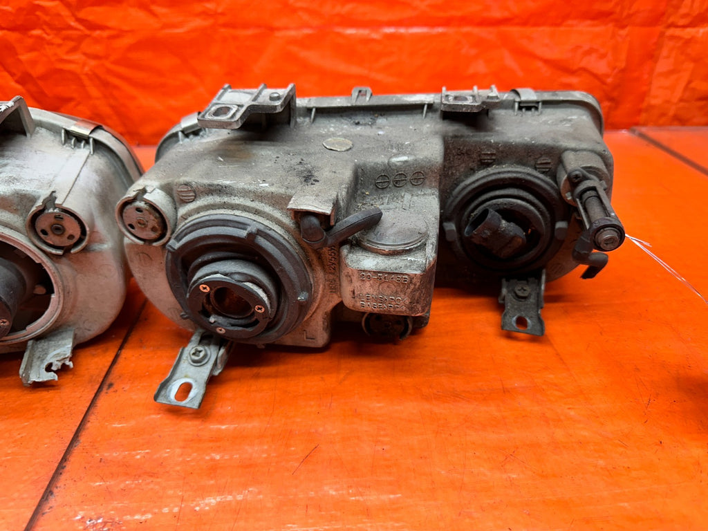 94-01 ACURA INTEGRA 2D - FRONT HEADLIGHTS PAIR DRIVER LEFT PASSENGER RIGHT OEM7