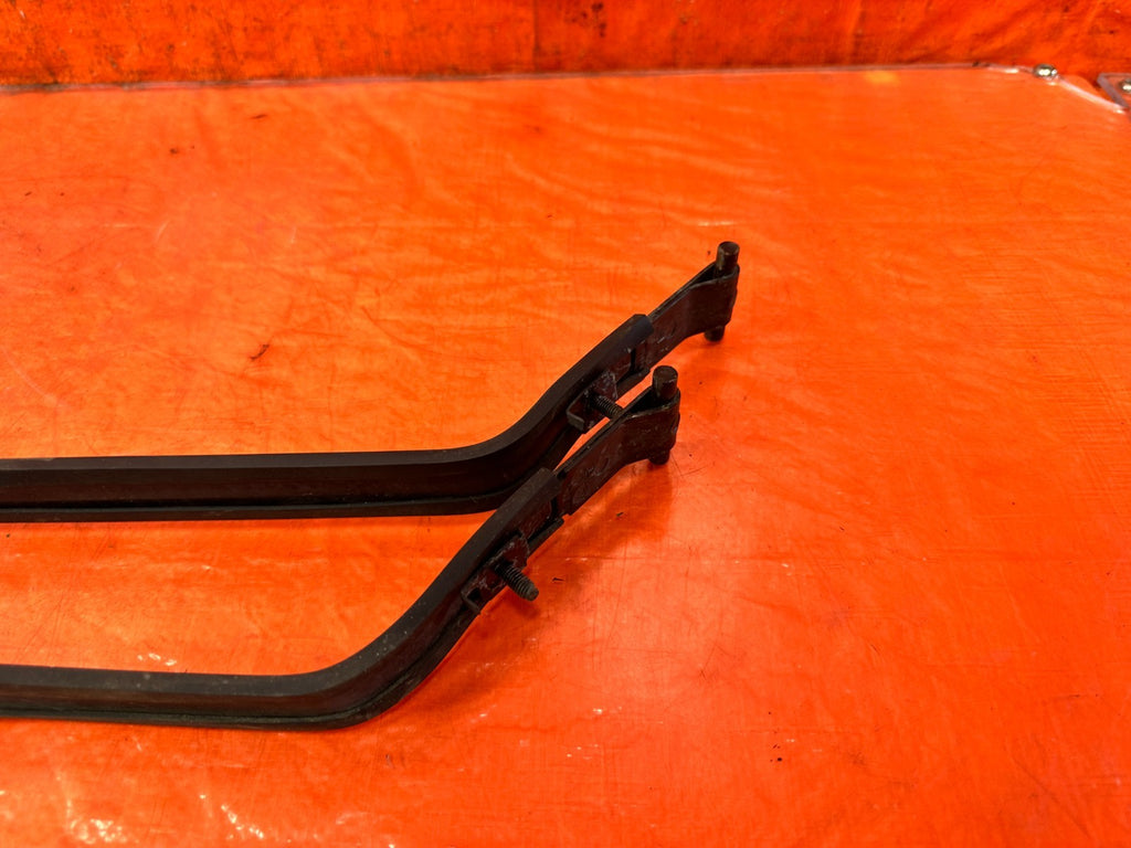 14 20 INFINITI Q50   GAS GASOLINE FUEL TANK MOUNTING STRAPS BAND SET   OEM #3131