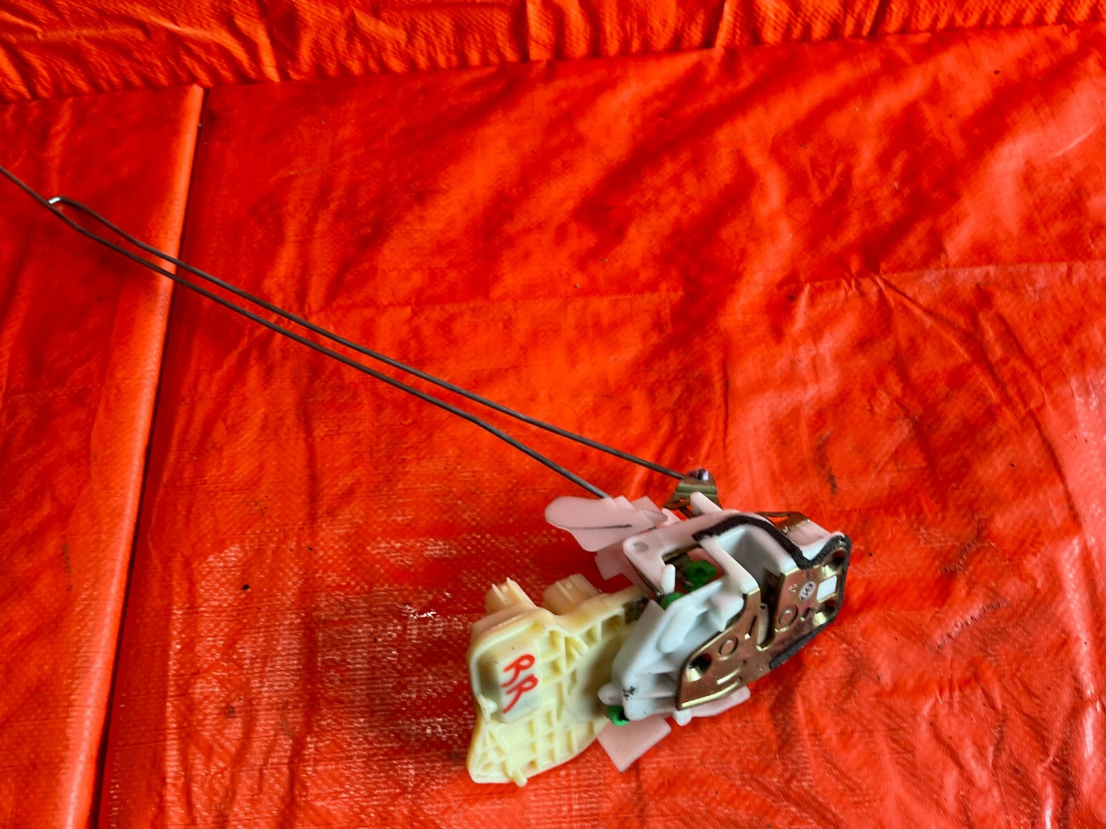 02 06 HONDA CR V CRV UK MODEL PASSENGER RIGHT REAR DOOR LOCK ACTUATOR MOTOR OEM6