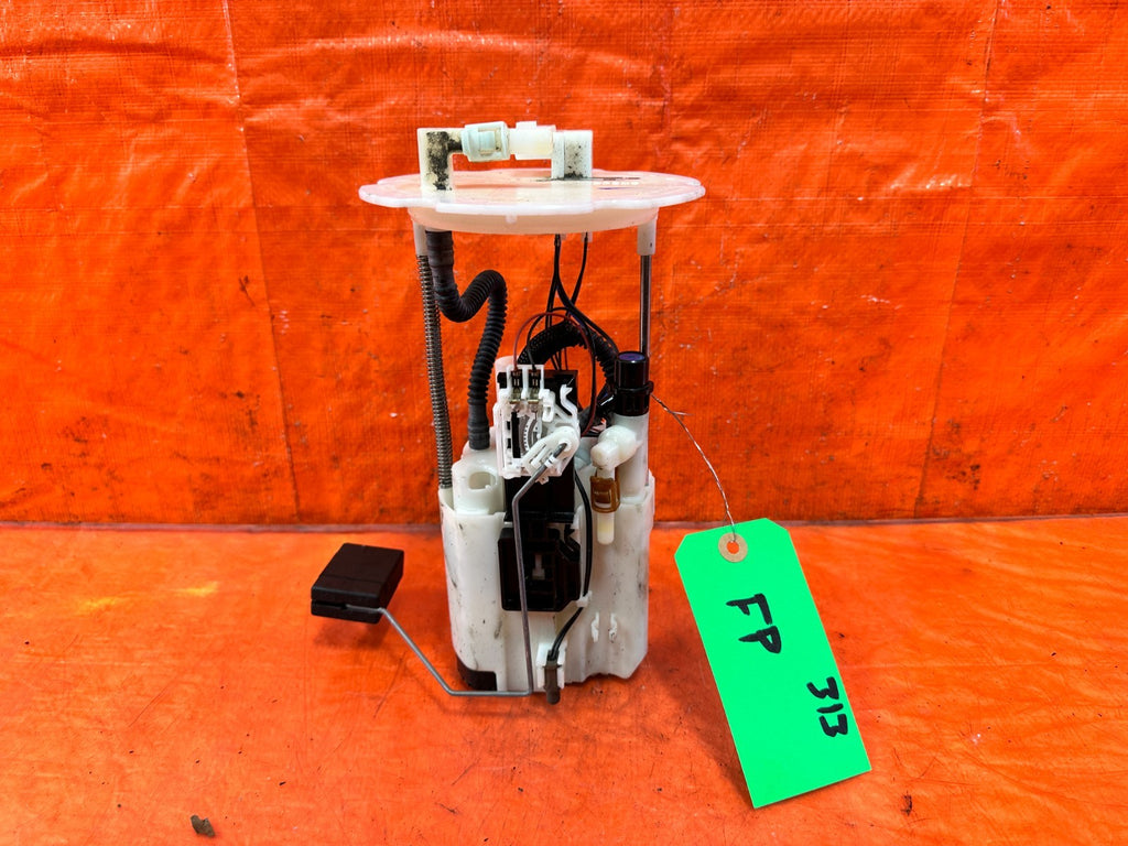 14 15 INFINITI Q50 3.7L   GASOLINE GAS FUEL PUMP SENDING UNIT W/ HOUSING OEM 3131