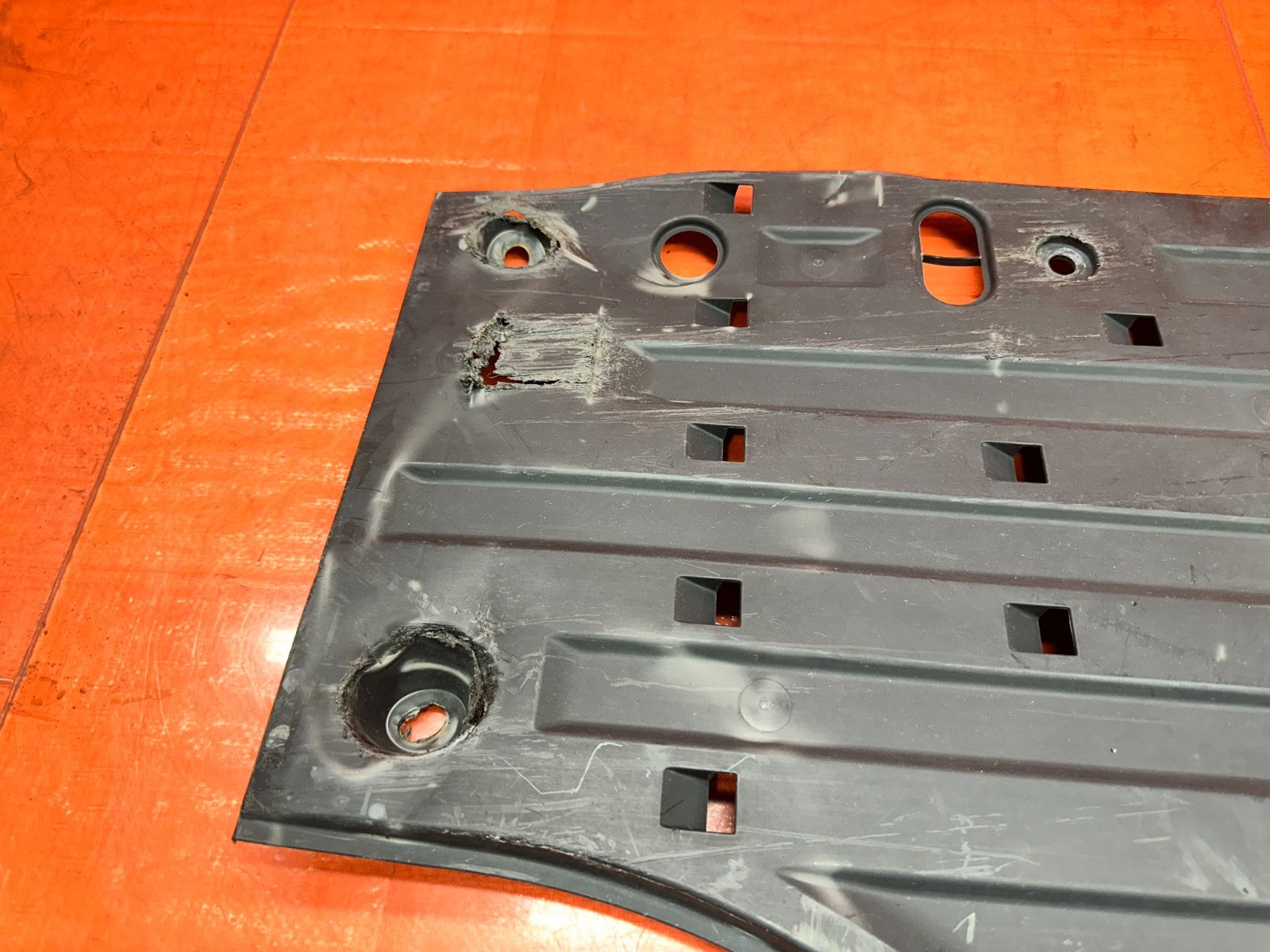 13 15 CIVIC SI 2.4L   74626 TR2 A000 FUEL TANK TRIM   OEM #3348