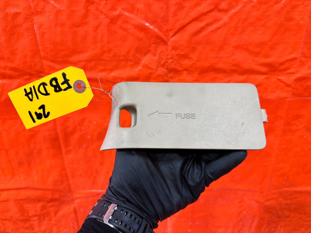 04 08 ACURA TSX   DRIVER LEFT KICK PANEL FUSE BOX DIAGRAM TAN   OEM #2912