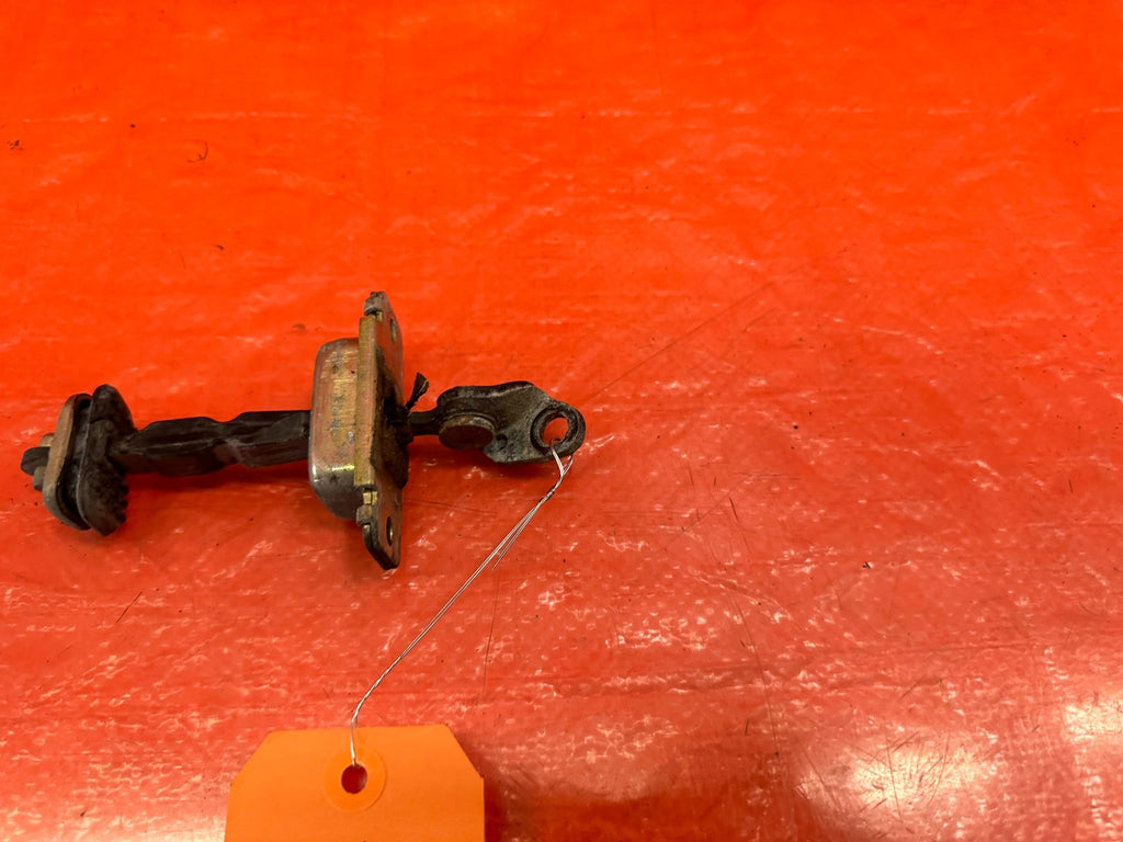 97 01 HONDA PRELUDE   PASSENGER RIGHT   DOOR CHECKER HINGE ARM STOPPER OEM #2105