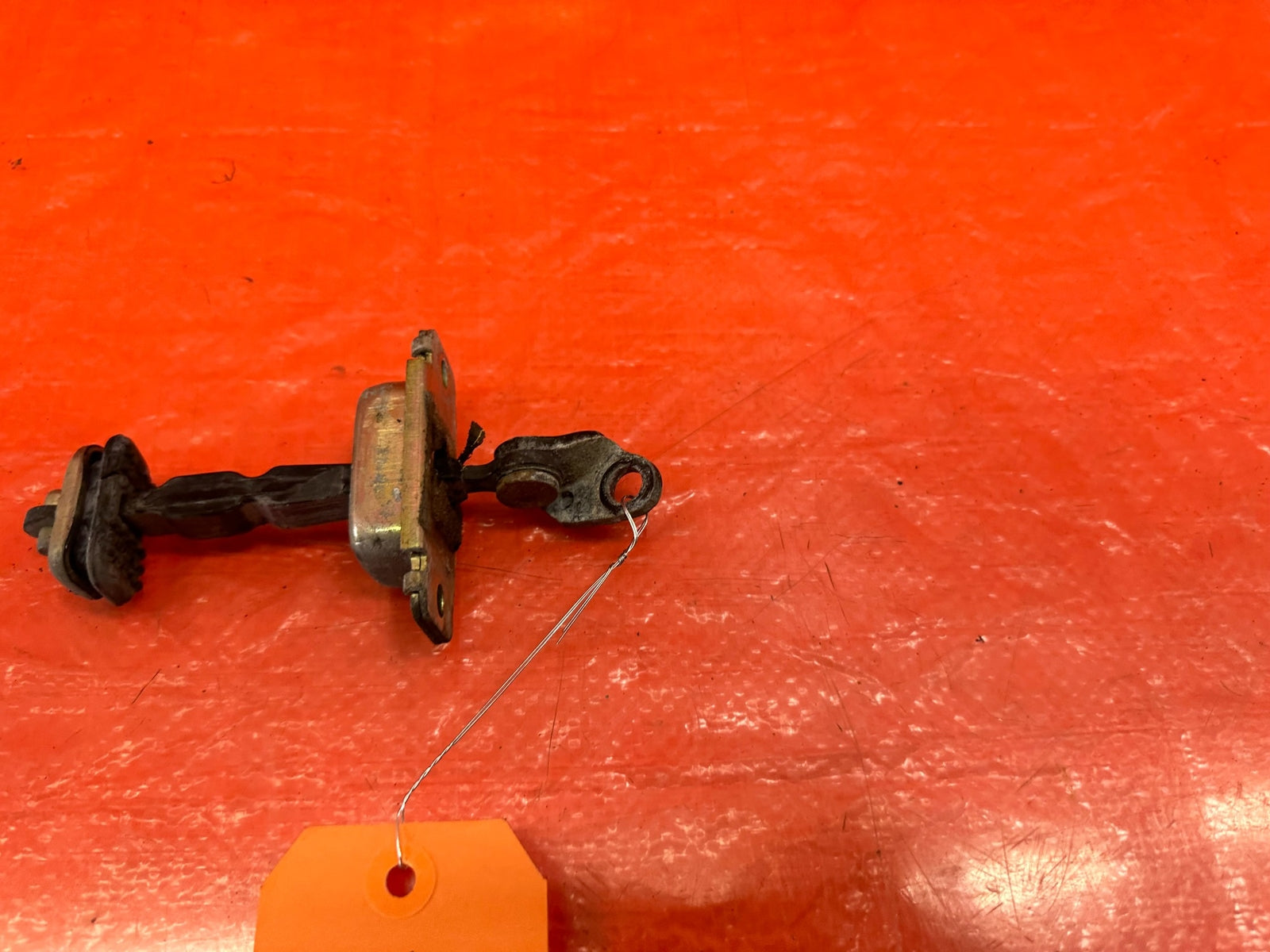 97 01 HONDA PRELUDE   PASSENGER RIGHT   DOOR CHECKER HINGE ARM STOPPER OEM #2105