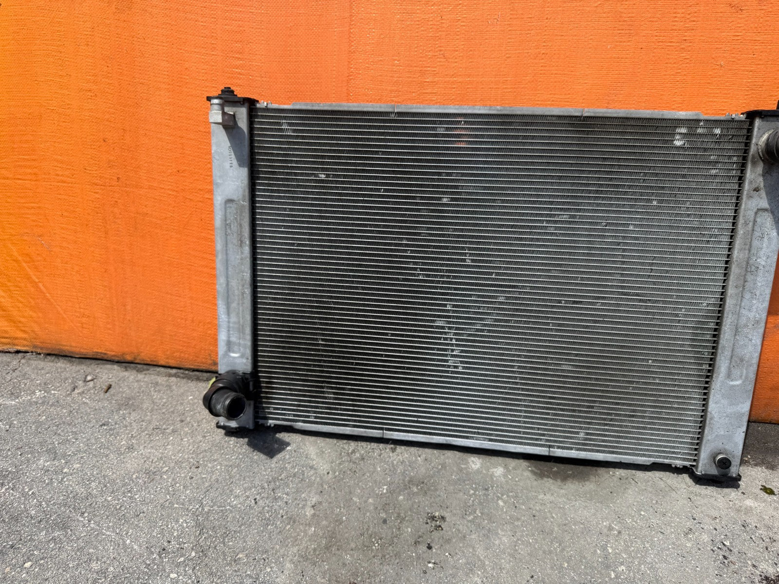 08 15 INFINITI G37 Q60   6 SPEED MANUAL RADIATOR   OEM FACTORY #G375