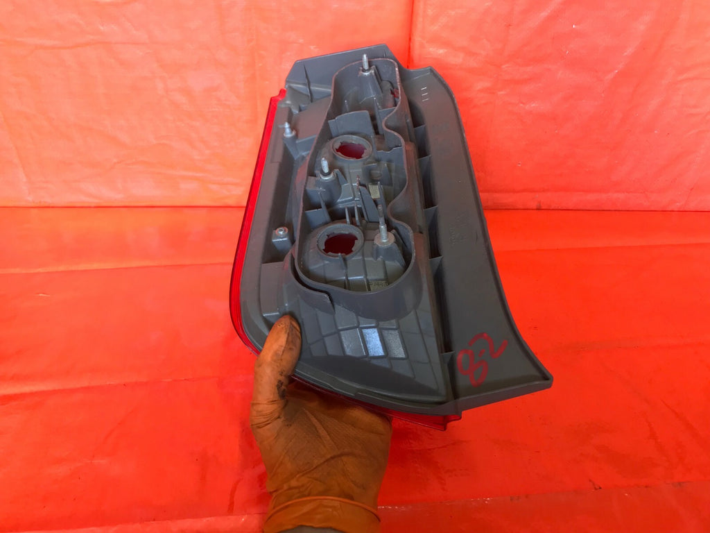 OEM 2008 2009 2010 SCION XB PASSENGER RIGHT TAIL LIGHT LAMP 08 09 10   8